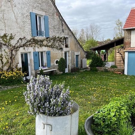 La Maison De Tina Leugny Exteriör bild